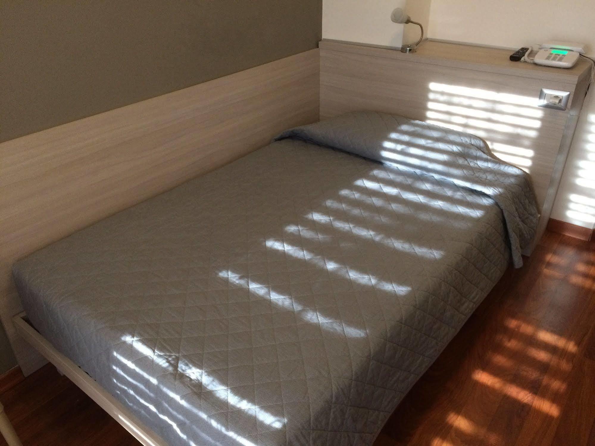 Twelve Hotel Moncalieri Quarto foto